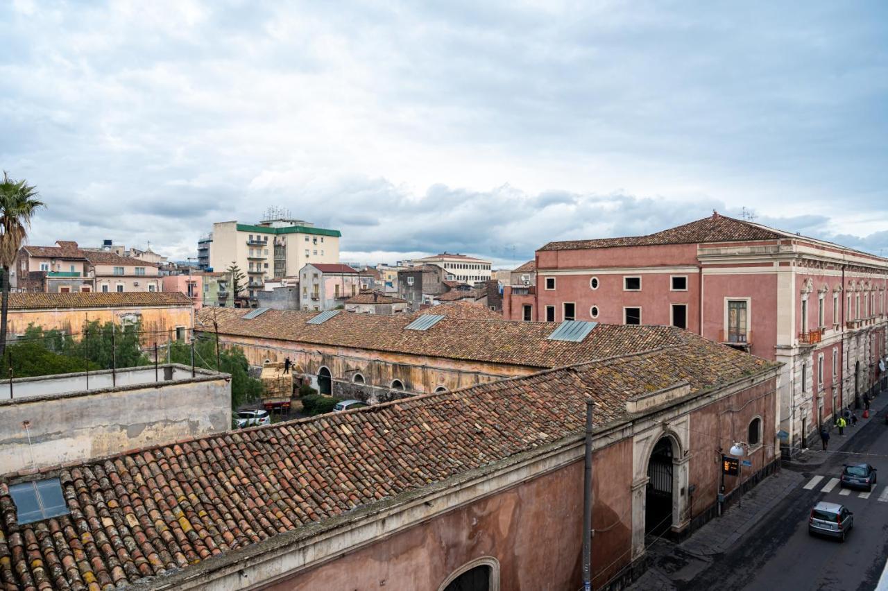 Catania Central And Comfy Apartments Екстер'єр фото