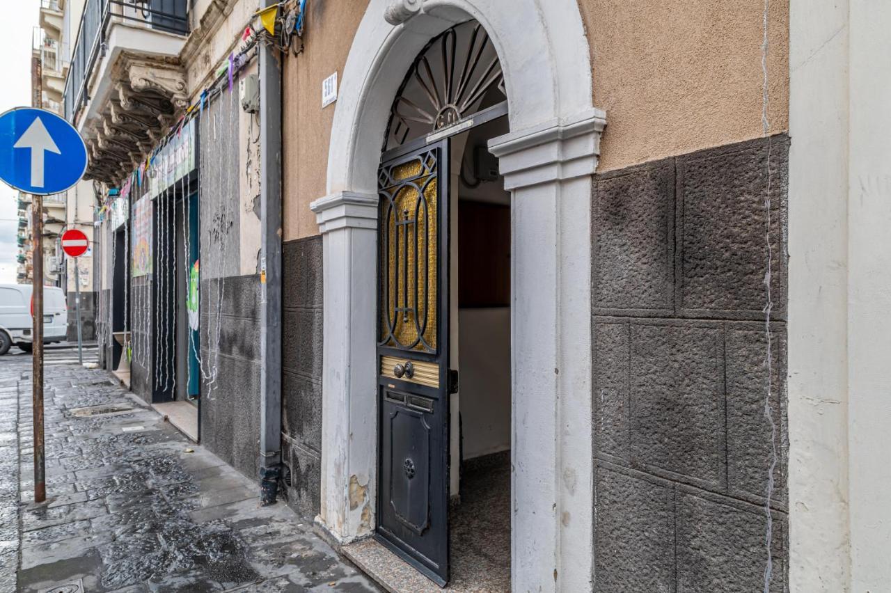 Catania Central And Comfy Apartments Екстер'єр фото